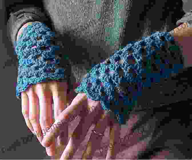Crochet Lace Fingerless Gloves Pattern Simple Fingerless Gloves Designs: Creative And Fashionable Fingerless Gloves Patterns