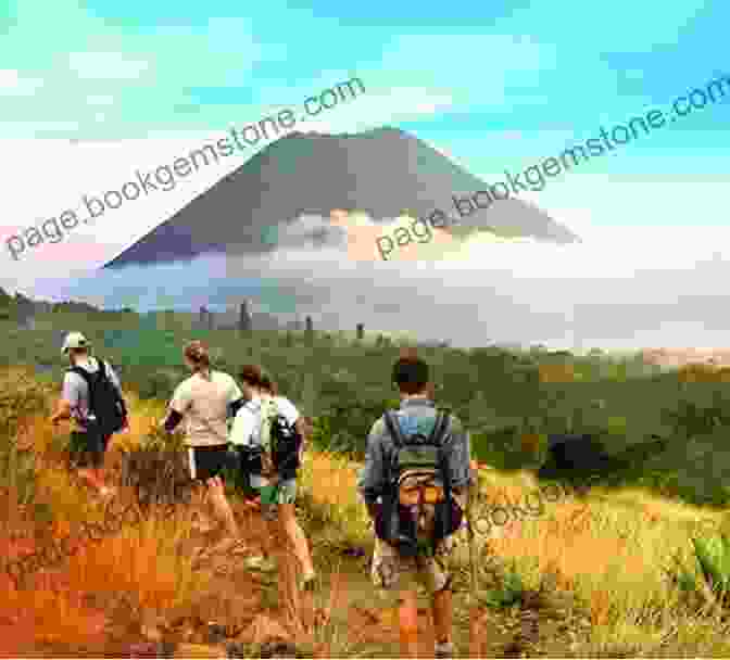 Izalco Volcano San Salvador Travel Guide: With 100 Landscape Photos